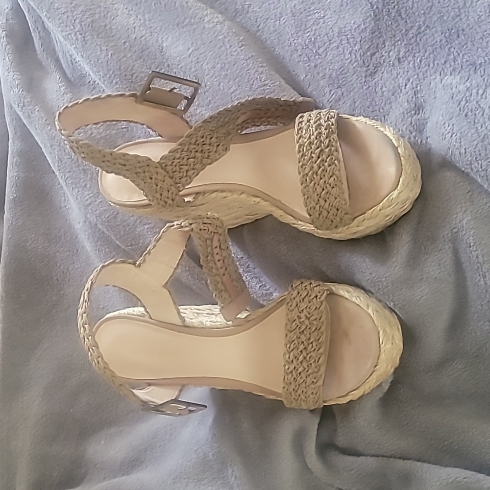 Stuart Weitzman sz 10 wedges